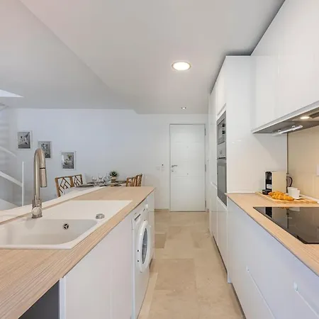 Apartment Wonderful Flat Withterrace And Community Pool Marbella