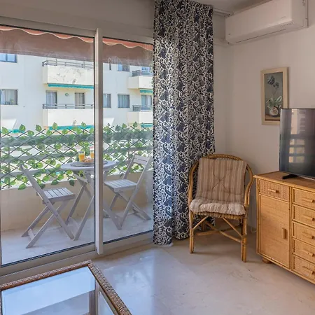 Wonderful Flat Withterrace And Community Pool Apartment Marbella