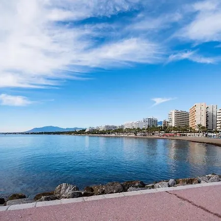Wonderful Flat Withterrace And Community Pool Apartment