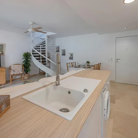 Apartment Wonderful Flat Withterrace And Community Pool Marbella