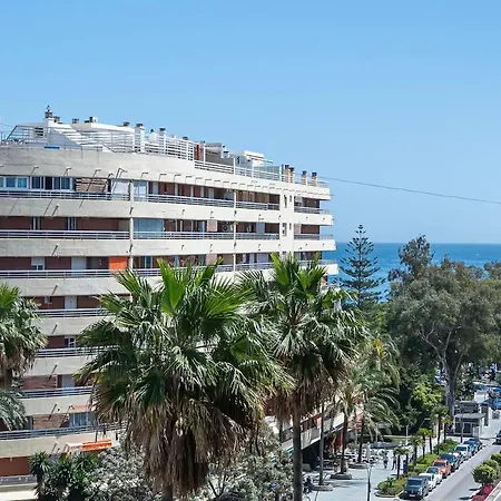 Wonderful Flat Withterrace And Community Pool Marbella