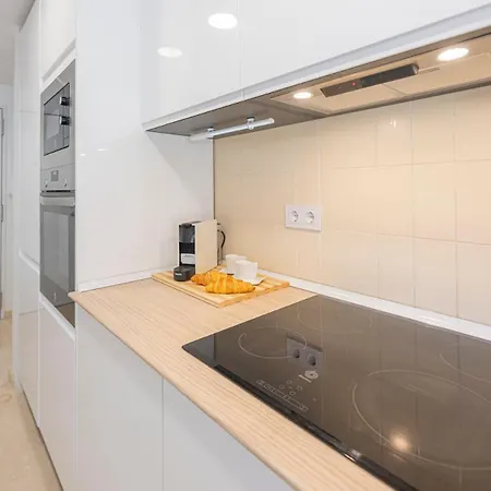 Wonderful Flat Withterrace And Community Pool Marbella