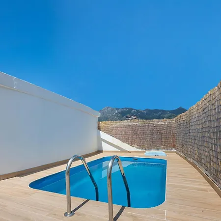 Wonderful Flat Withterrace And Community Pool Apartment Marbella